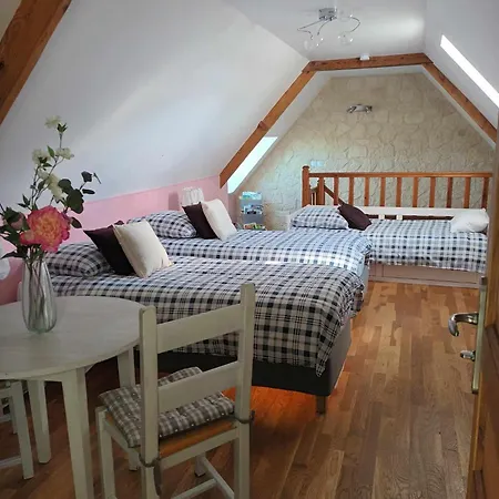 Les Alouettes Nyaraló Leschelle